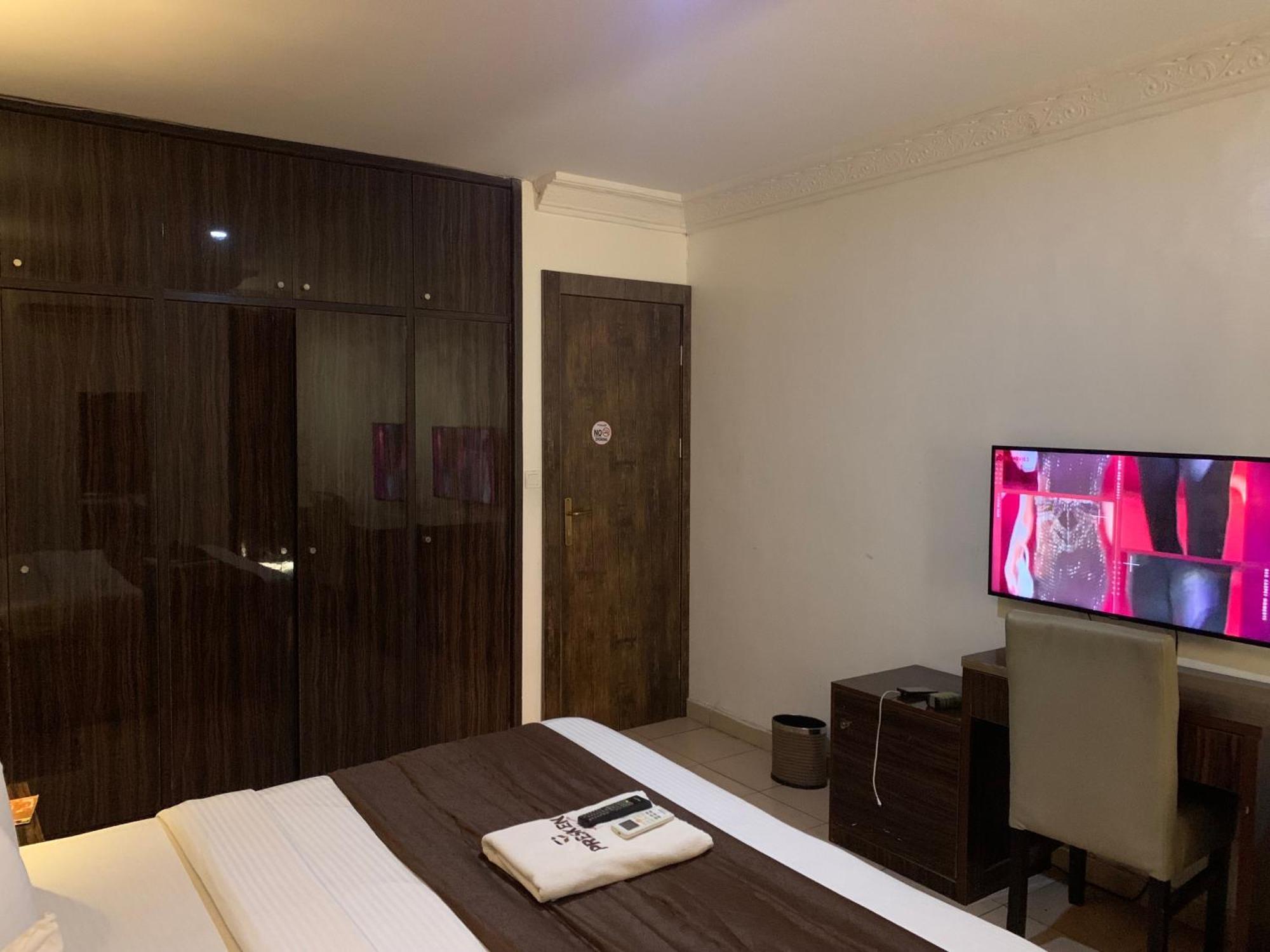 Presken Hotels @ Victoria Island Apese Bagian luar foto