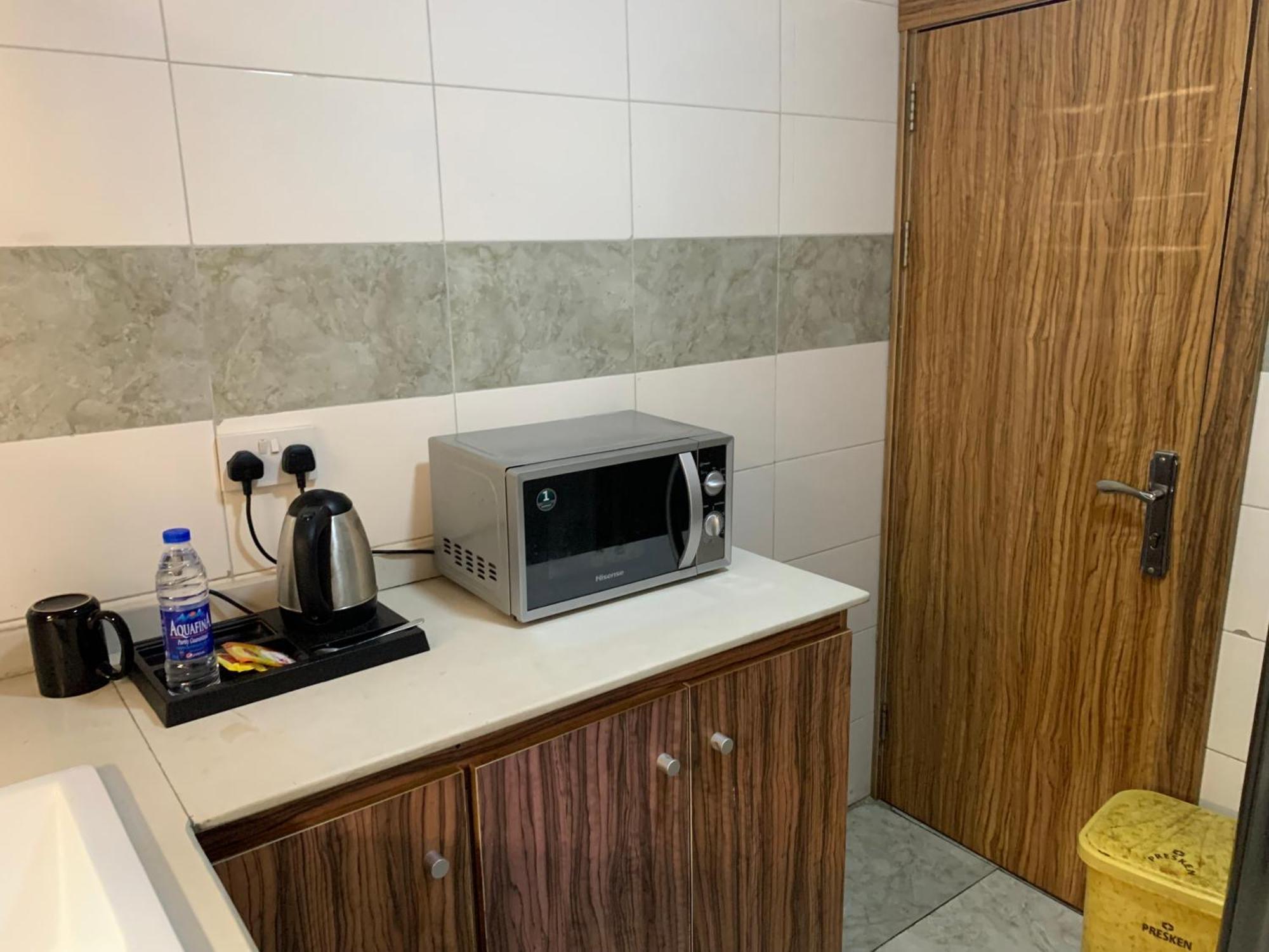 Presken Hotels @ Victoria Island Apese Bagian luar foto