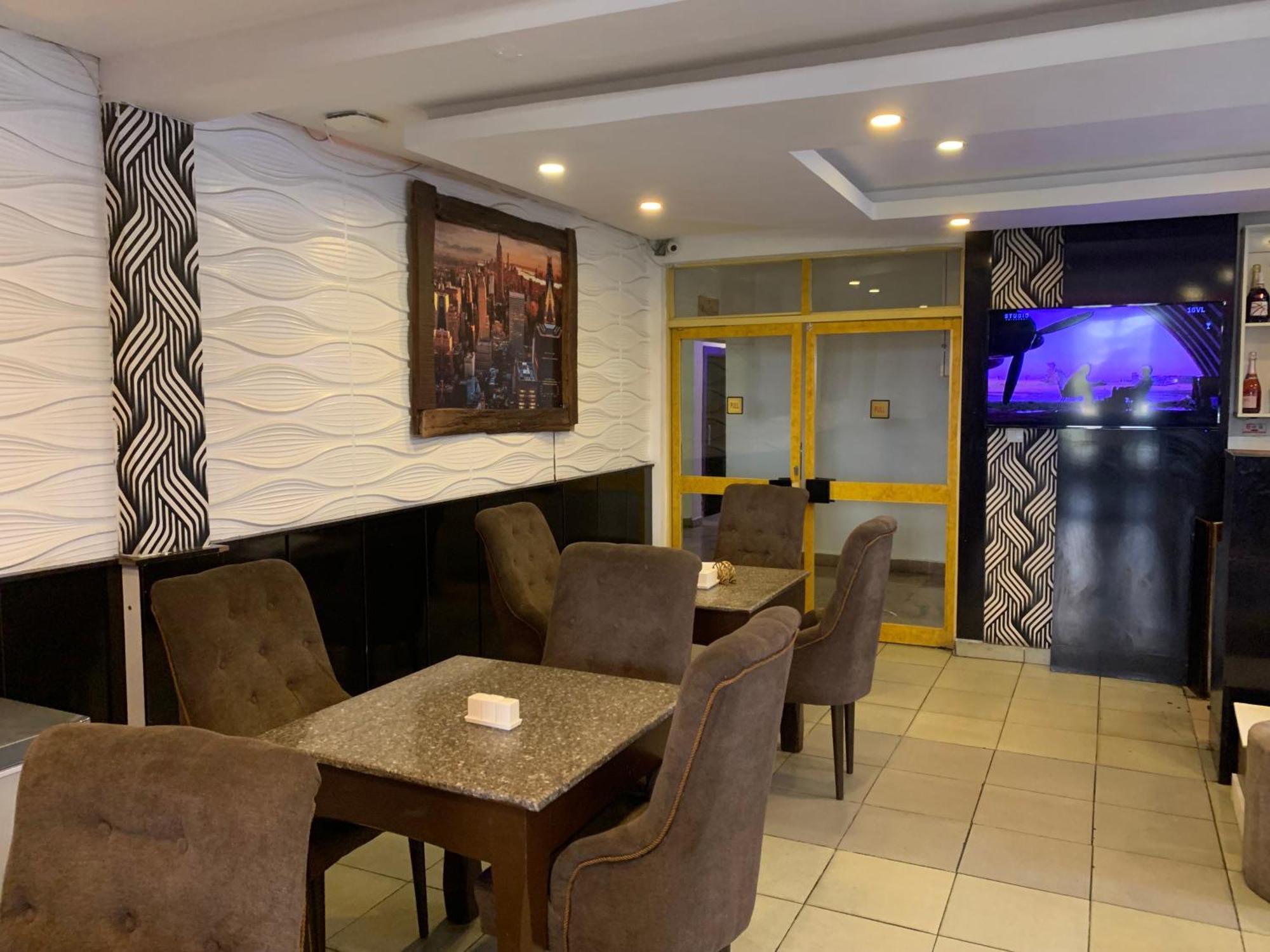 Presken Hotels @ Victoria Island Apese Bagian luar foto